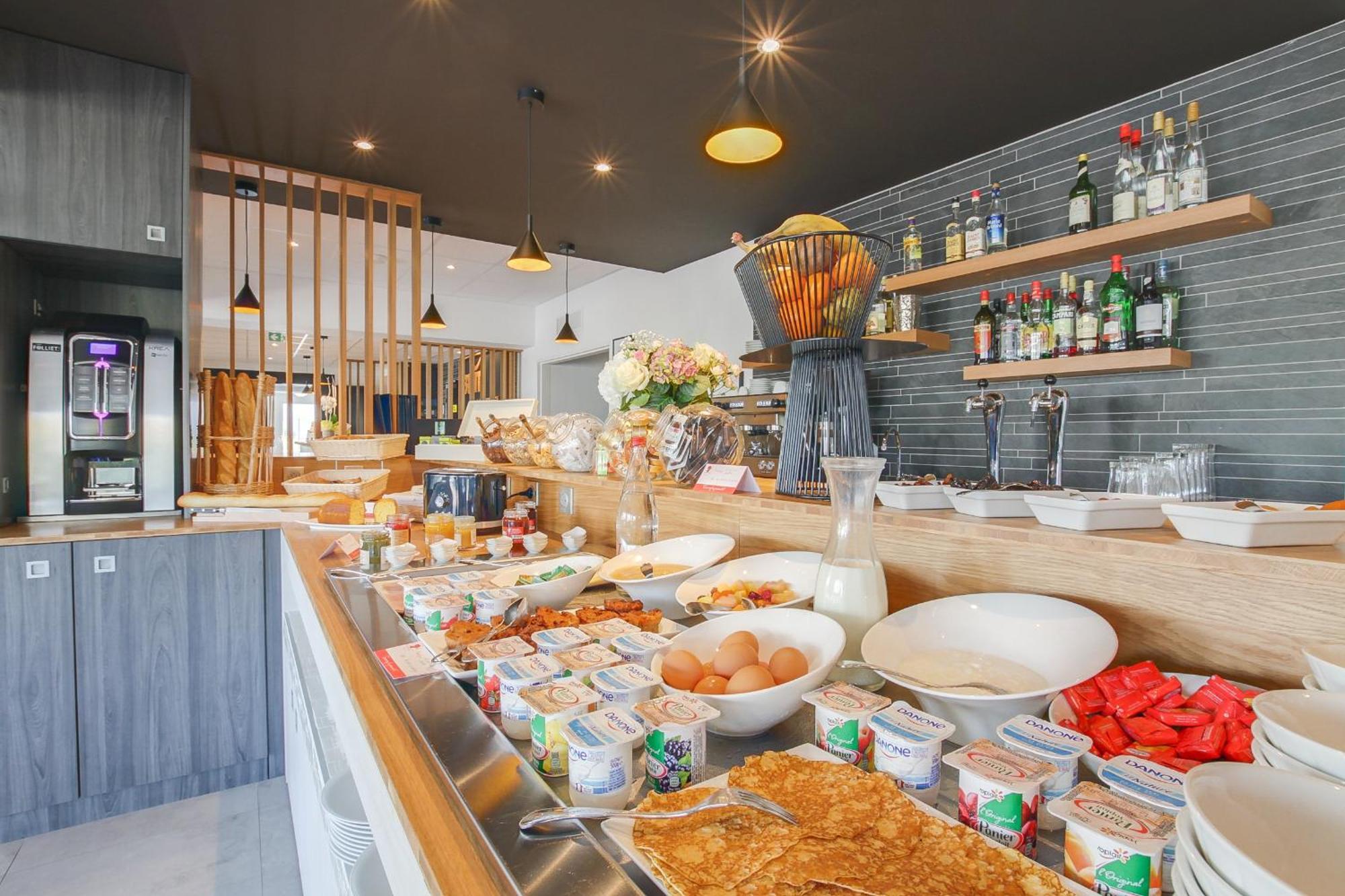 Brit Hotel Reims La Neuvillette Екстериор снимка
