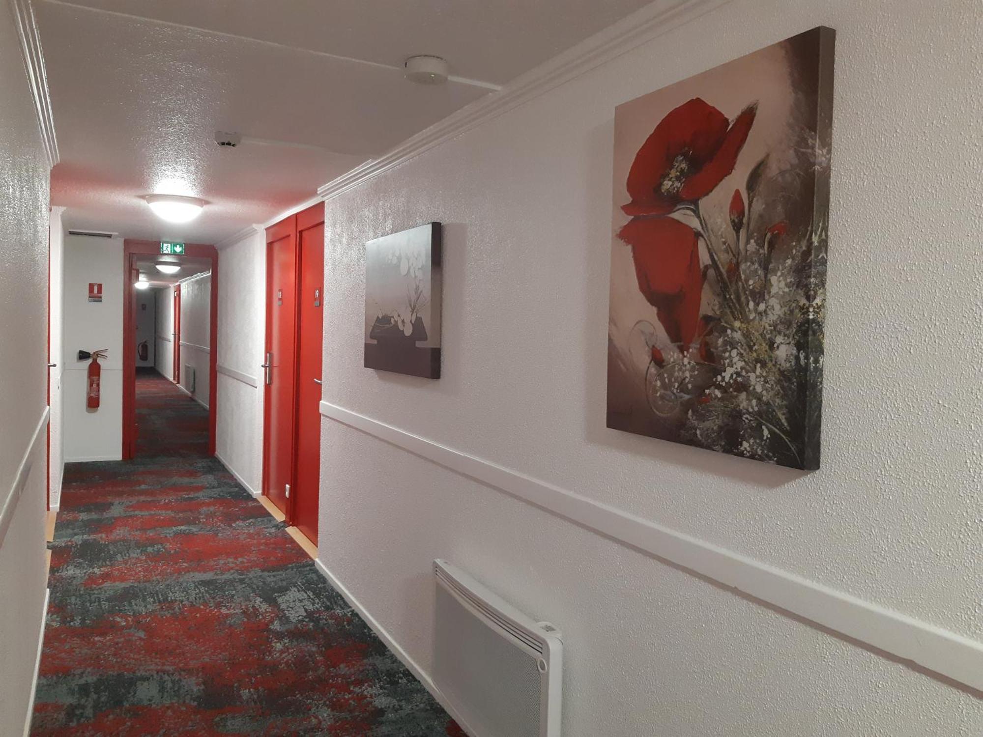 Brit Hotel Reims La Neuvillette Екстериор снимка