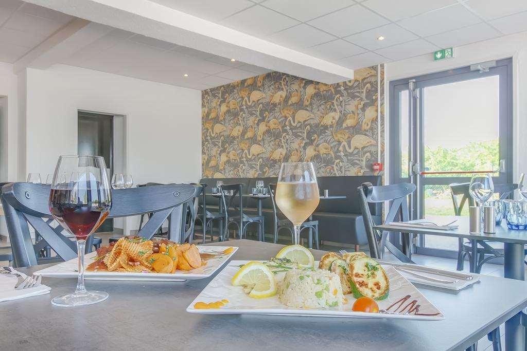Brit Hotel Reims La Neuvillette Ресторант снимка