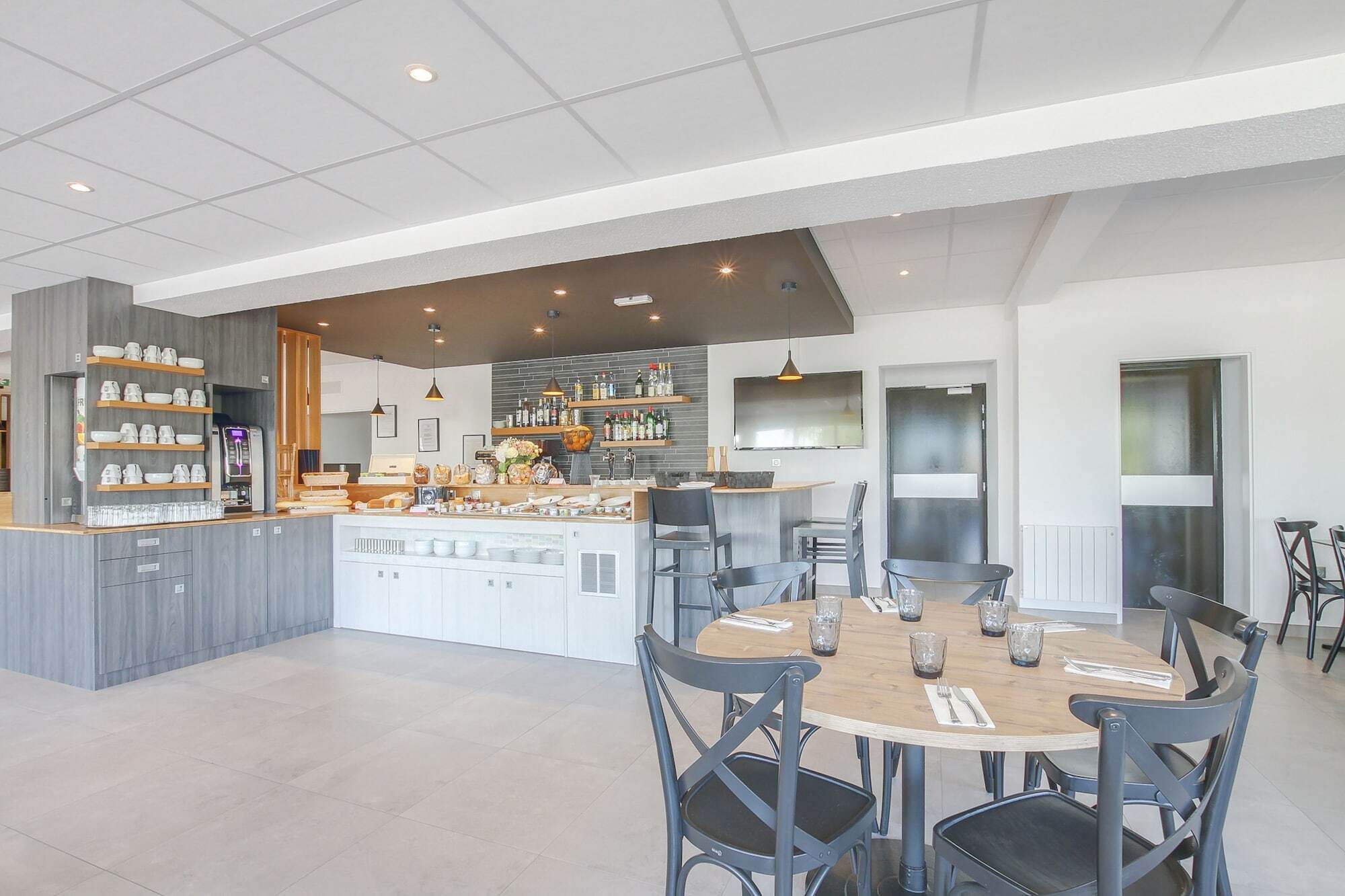 Brit Hotel Reims La Neuvillette Екстериор снимка