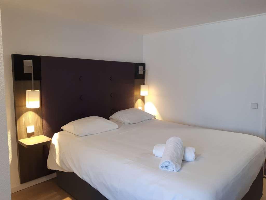 Brit Hotel Reims La Neuvillette Стая снимка